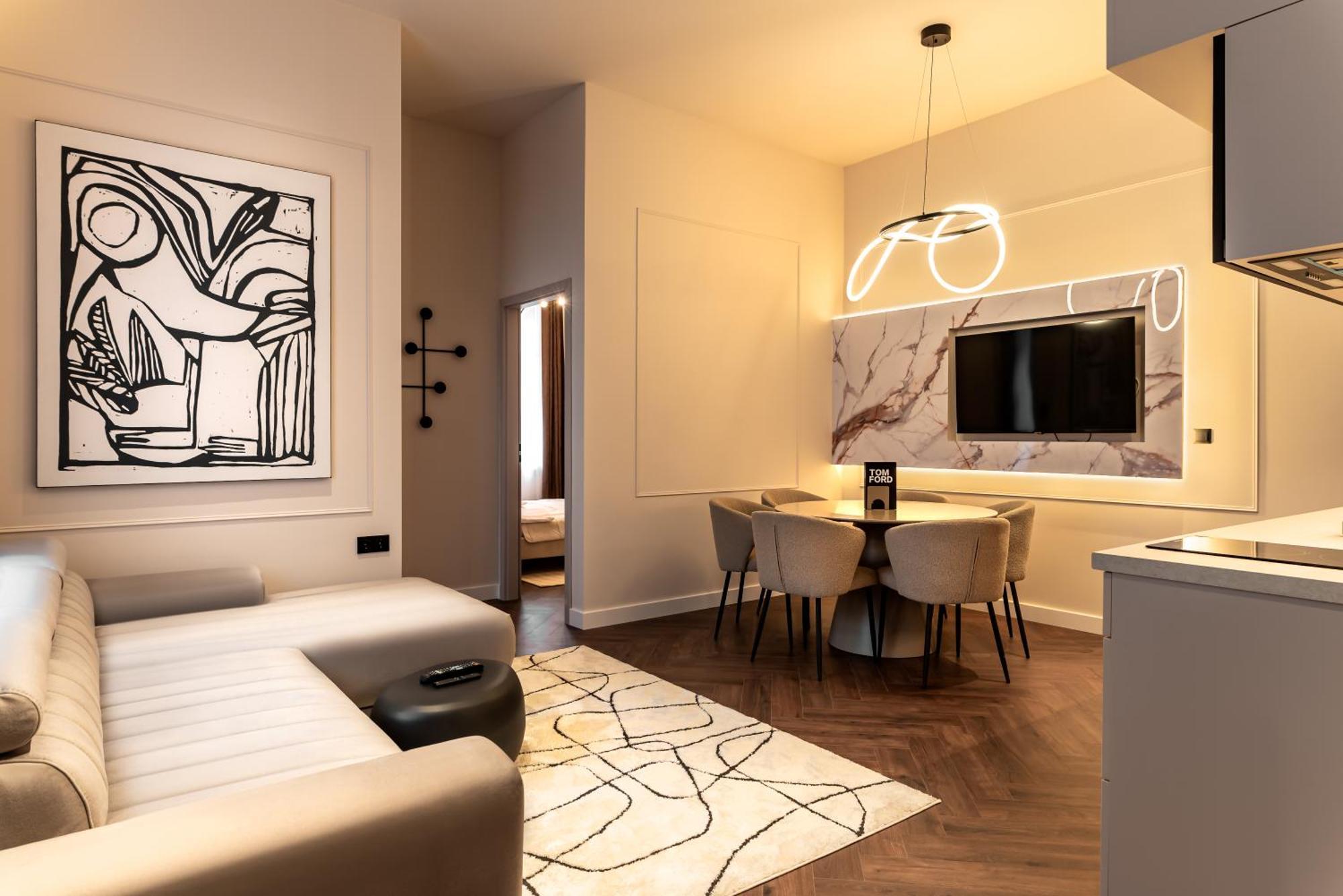 Acacia Luxury Apartment